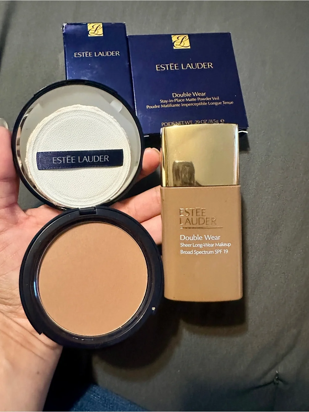 Estee Lauder Double Wear Sheer Foundation & Powder Compact.